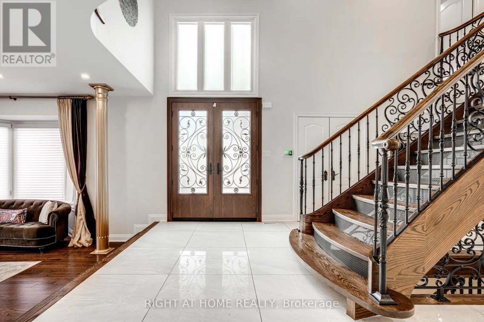 35 SAYOR DRIVE
