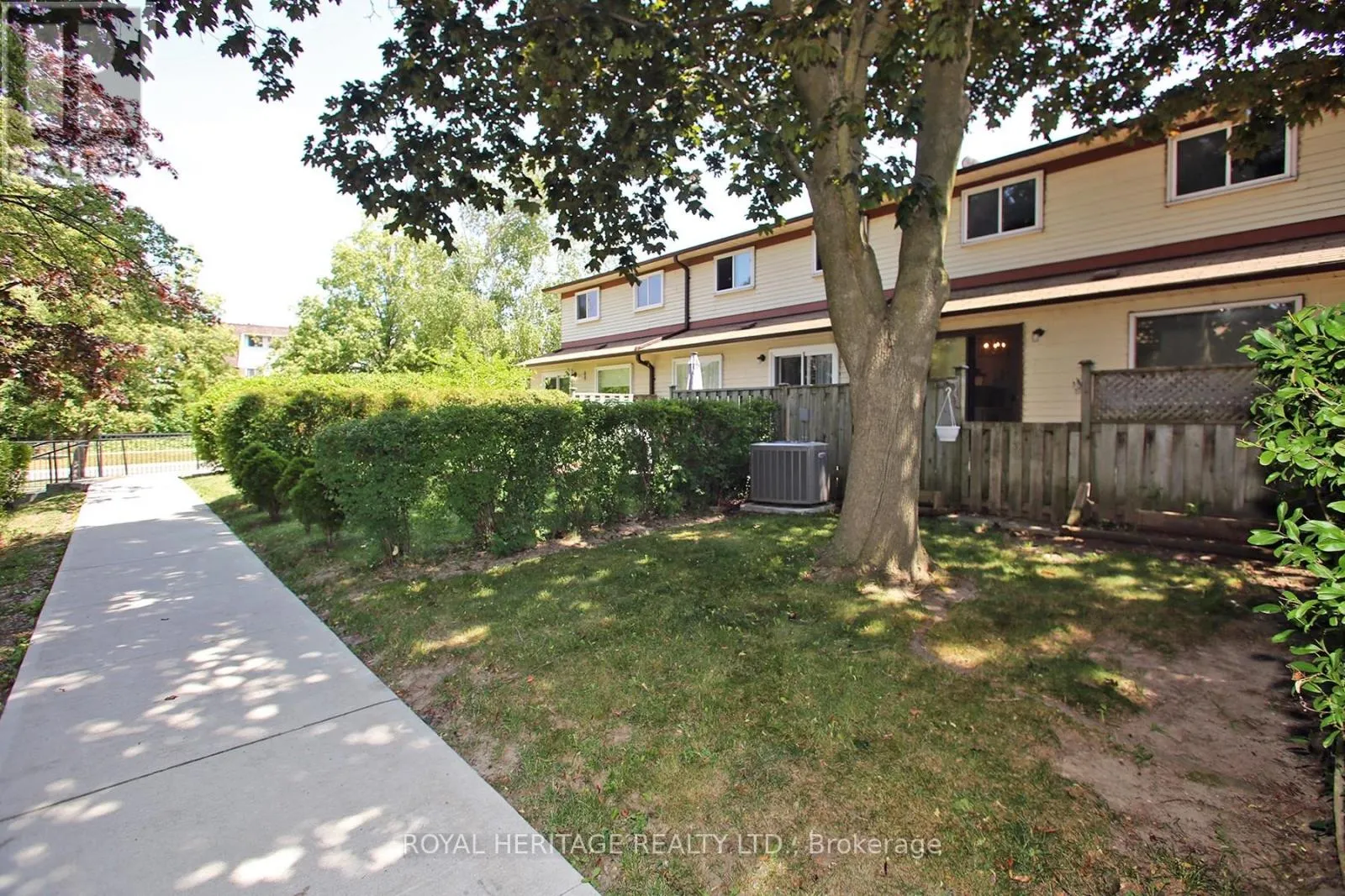 27 PARKER CRESCENT