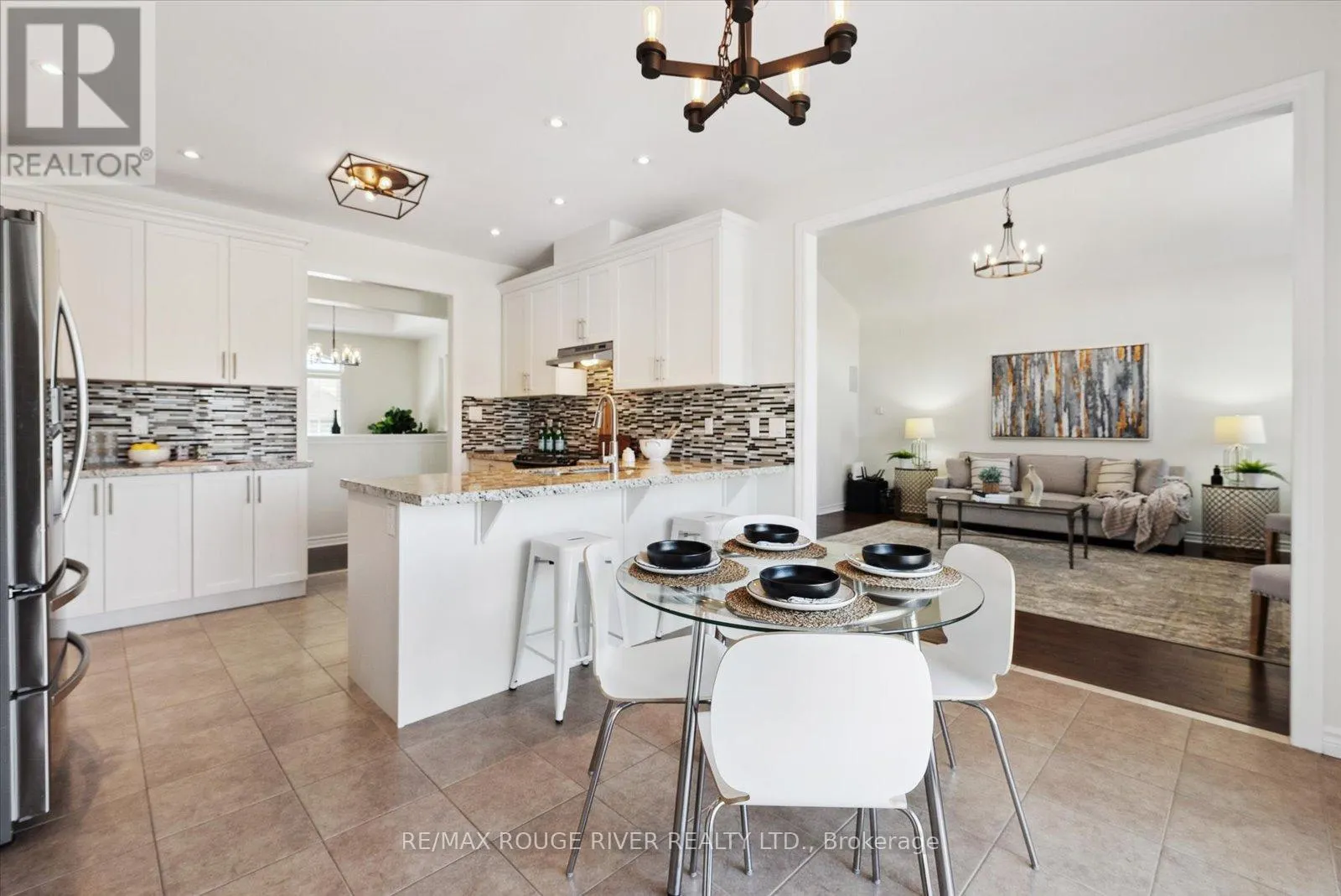 38 CHARLES TILLEY CRESCENT