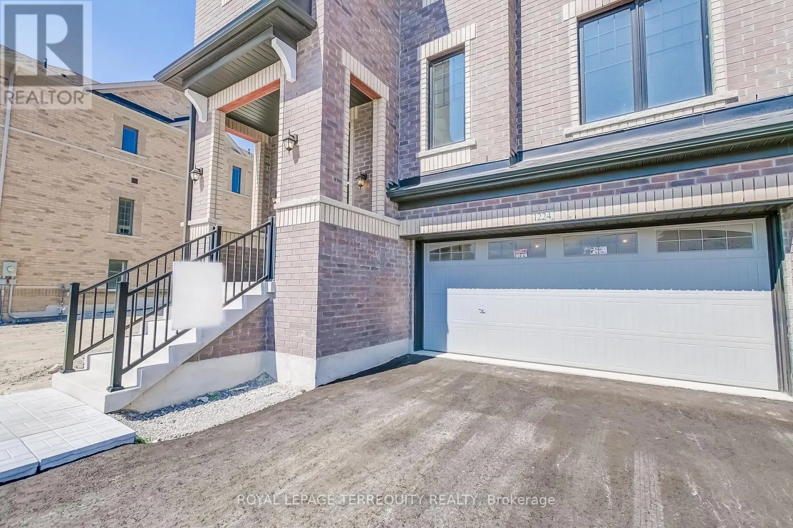 1224 TALISMAN MANOR