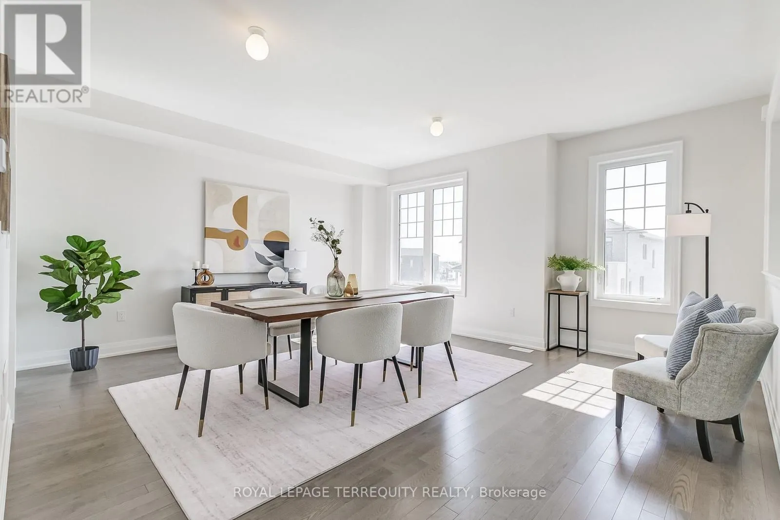 1224 TALISMAN MANOR