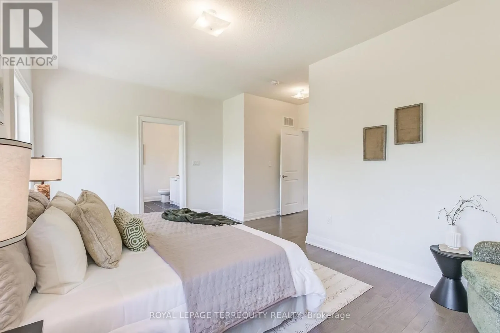 1224 TALISMAN MANOR