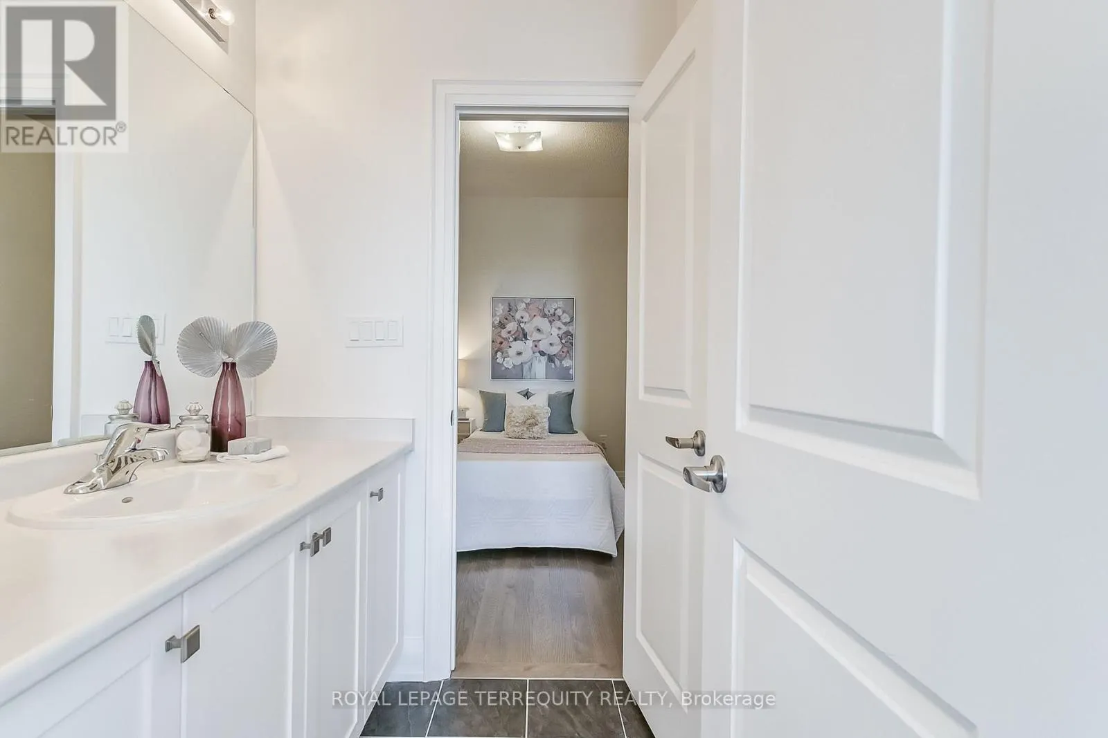 1224 TALISMAN MANOR