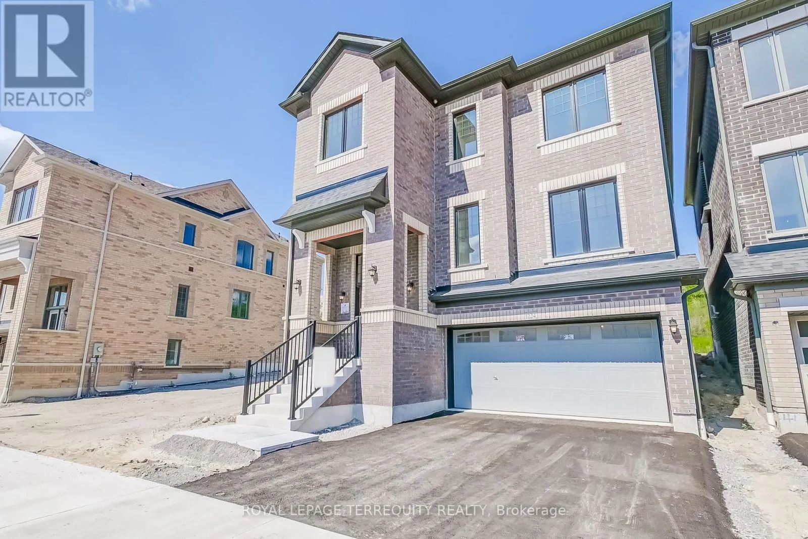 1224 TALISMAN MANOR