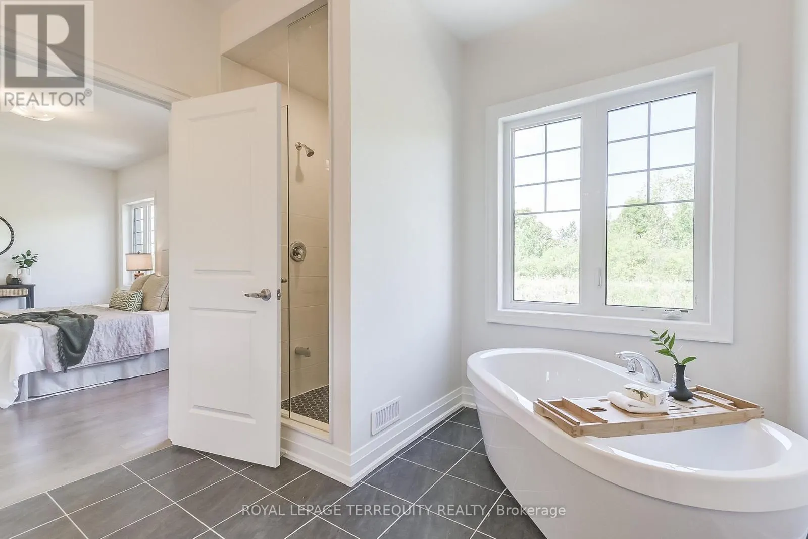 1224 TALISMAN MANOR