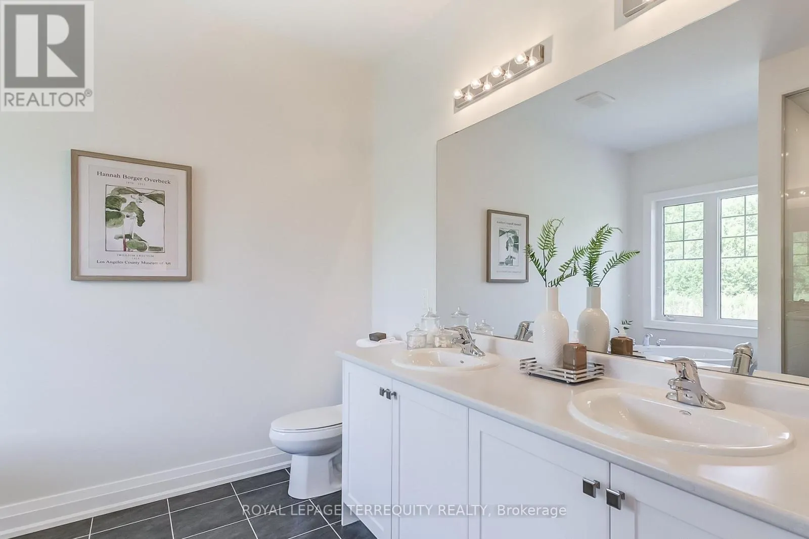 1224 TALISMAN MANOR