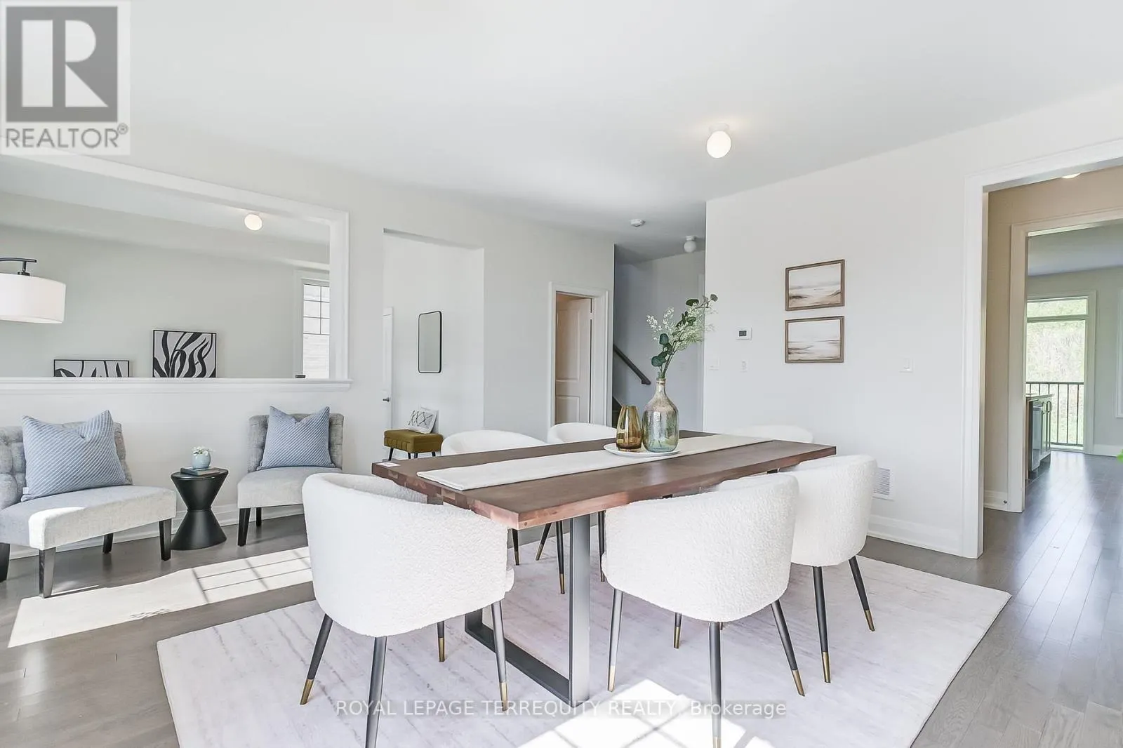 1224 TALISMAN MANOR