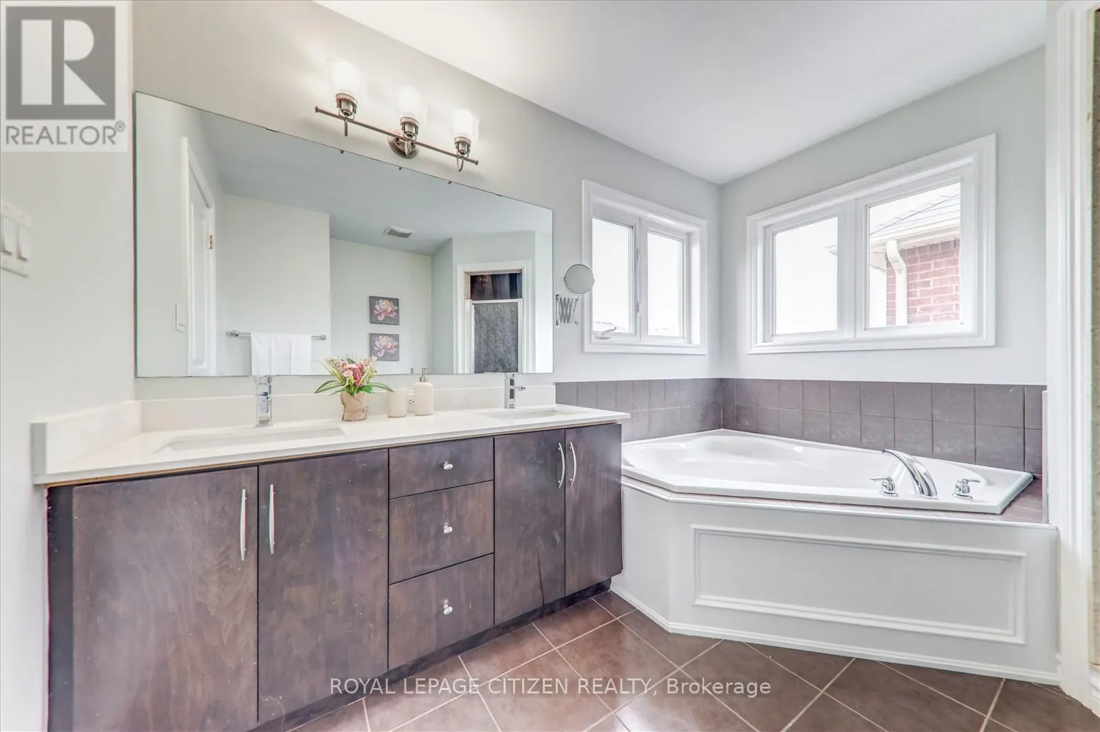 22 TED MILLER CRESCENT