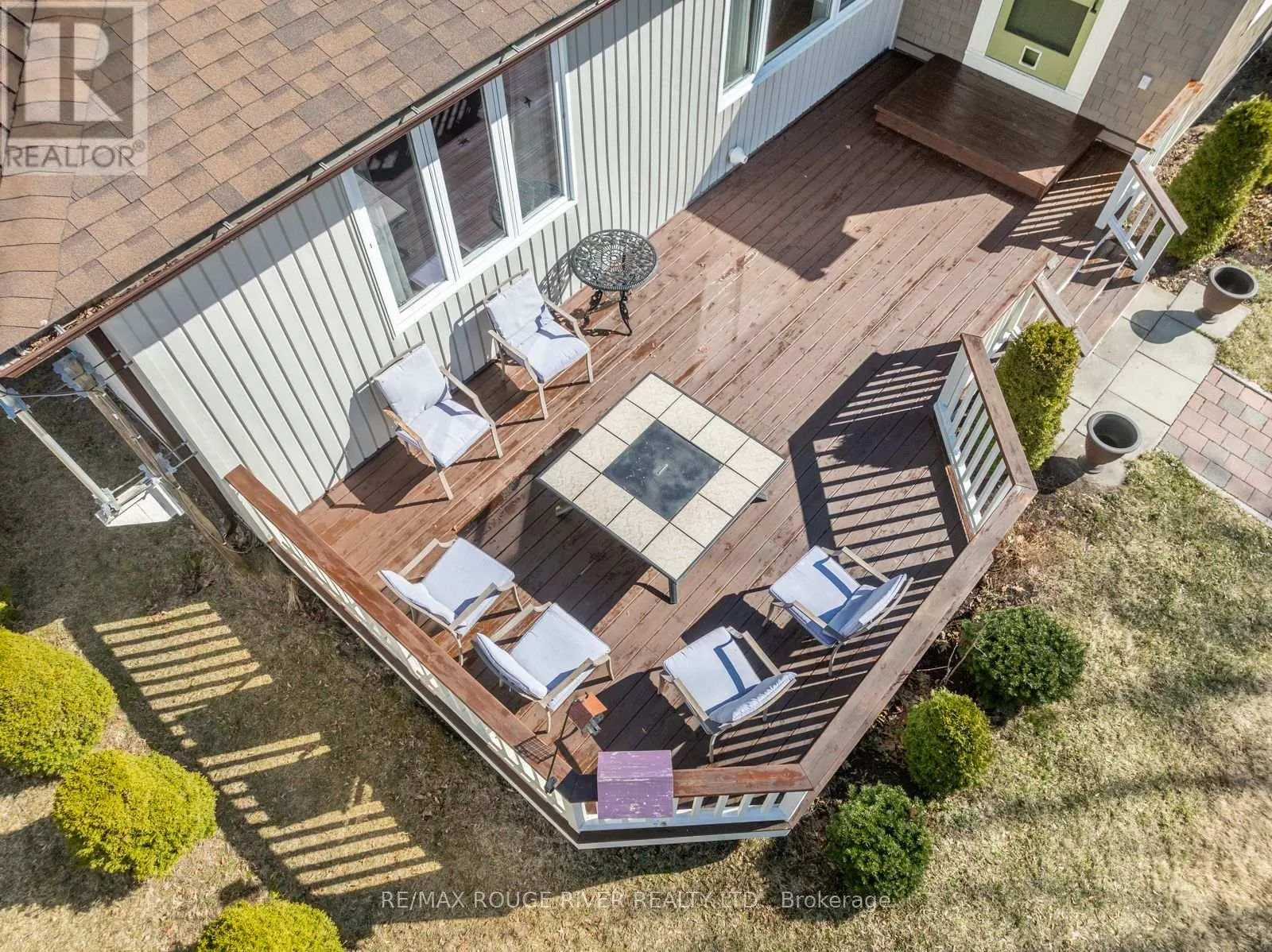 14 - 10126 LONGSAULT ROAD, #14