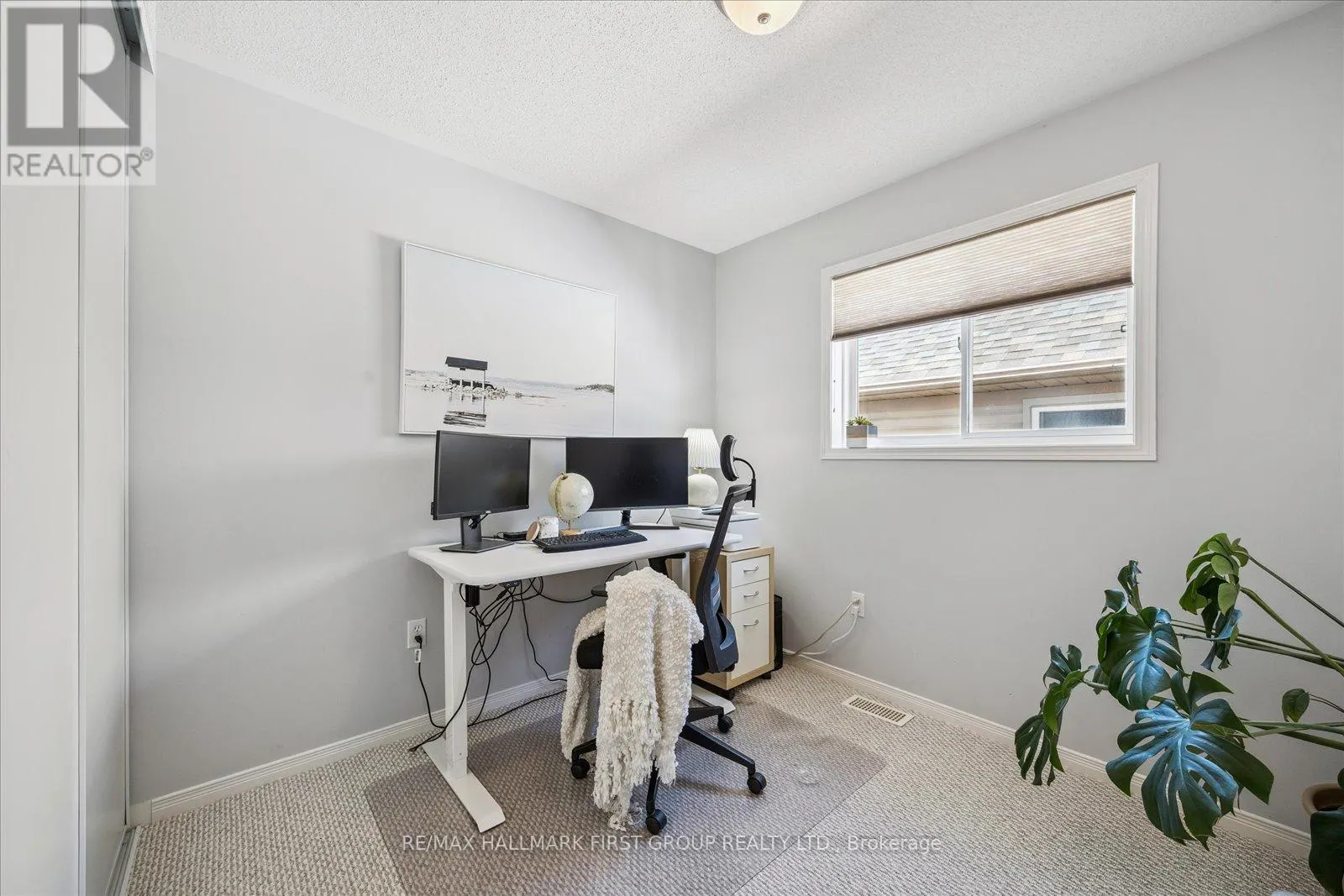 41 MARCHWOOD CRESCENT
