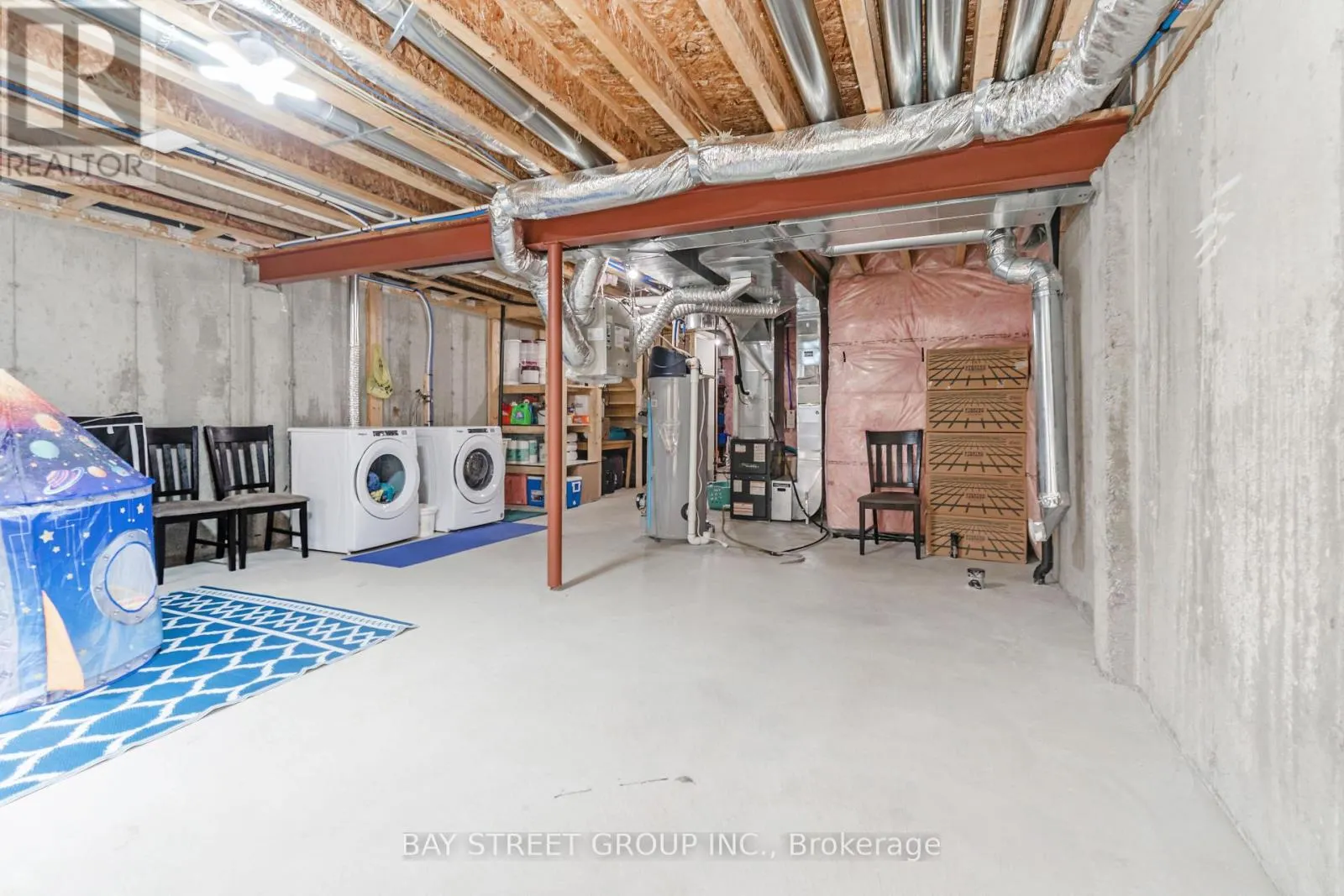2487 HIBISCUS DRIVE