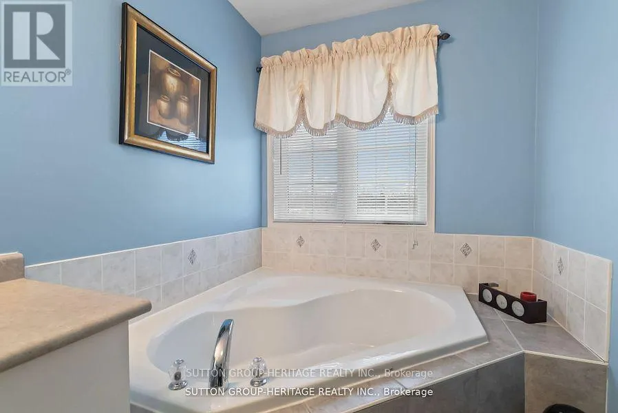 3 ANGIER CRESCENT