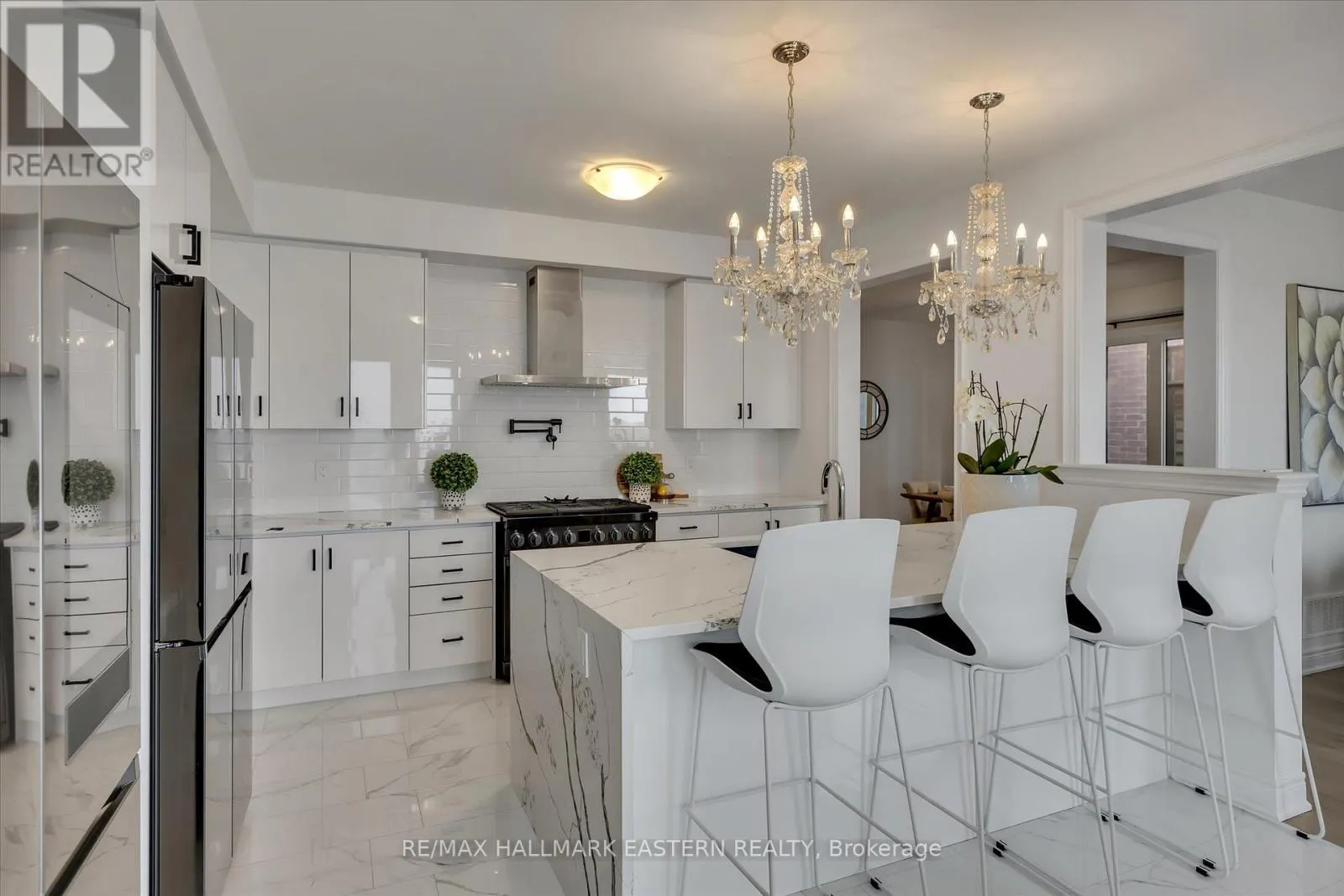 118 WHITEHAND DRIVE