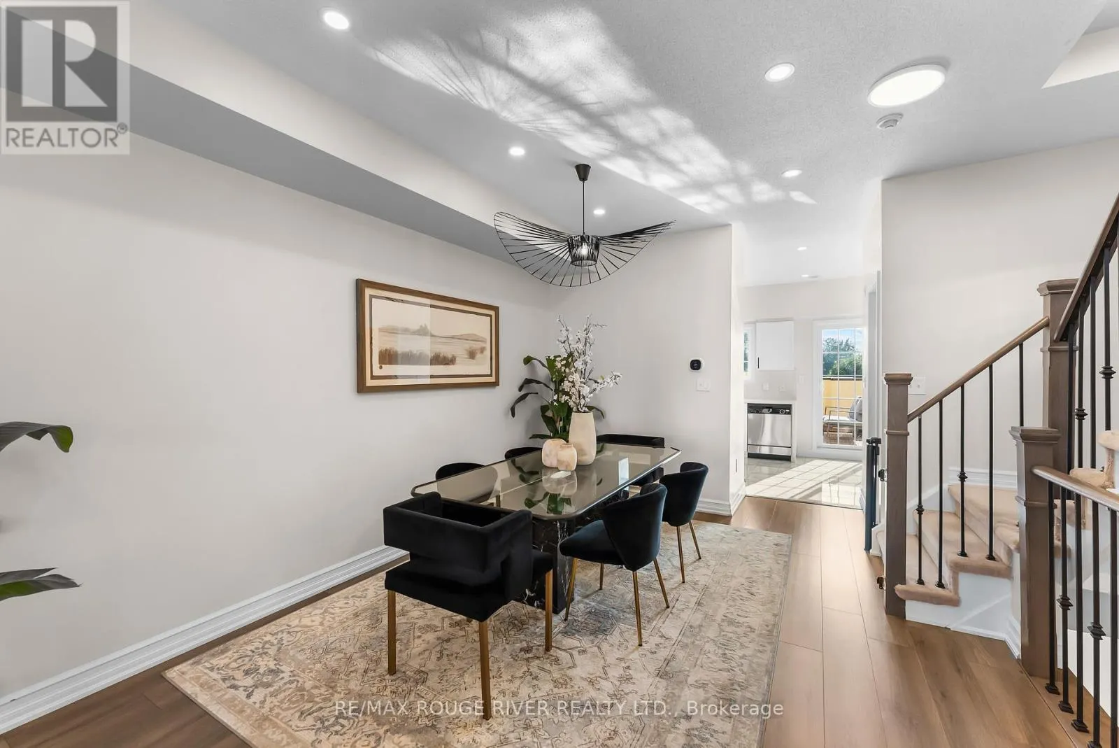 1 - 1250 ST MARTINS DRIVE