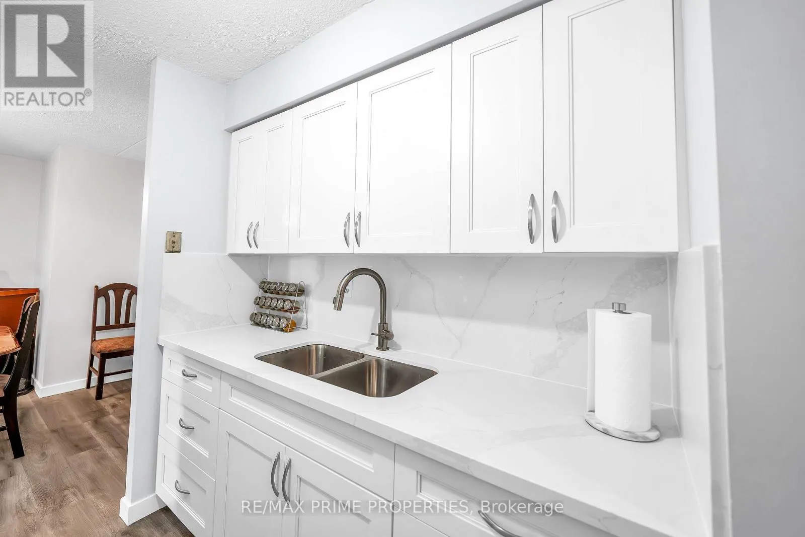 302 - 1535 DIEFENBAKER COURT