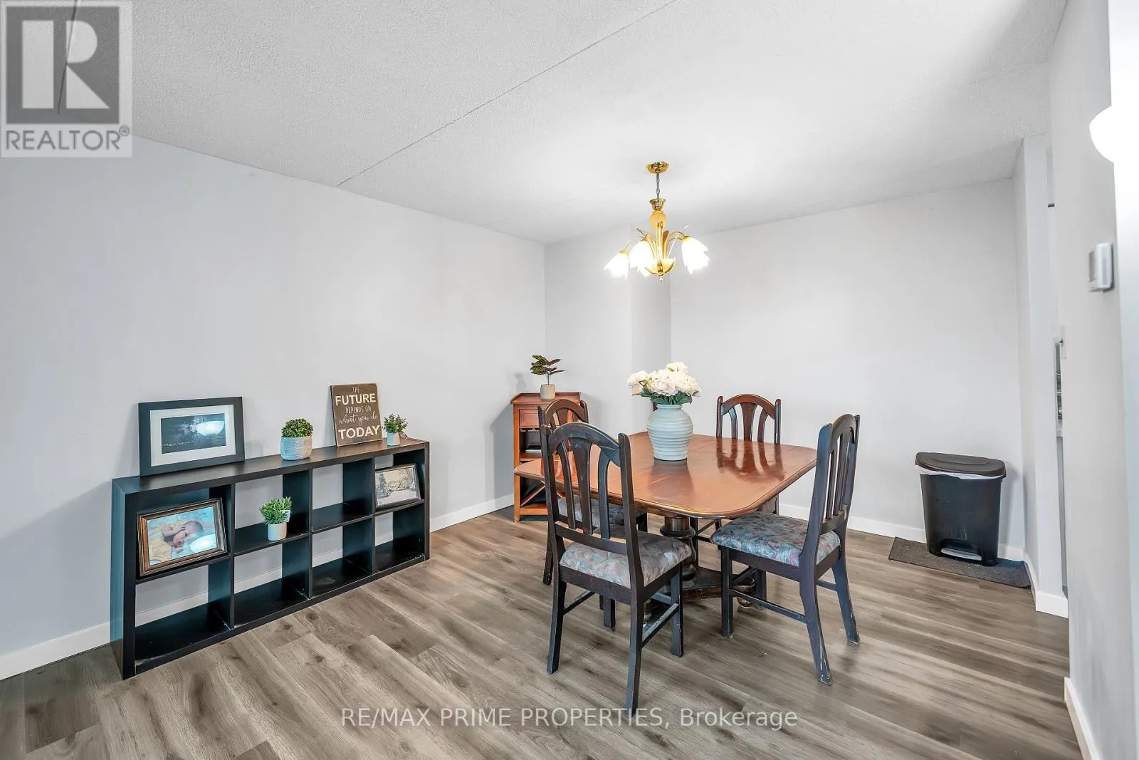 302 - 1535 DIEFENBAKER COURT