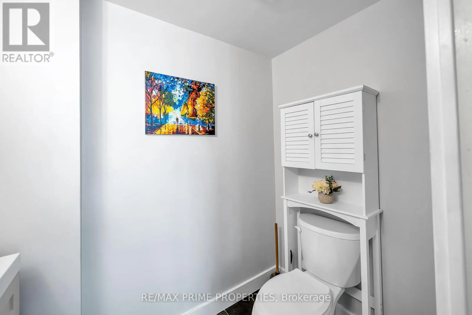 302 - 1535 DIEFENBAKER COURT