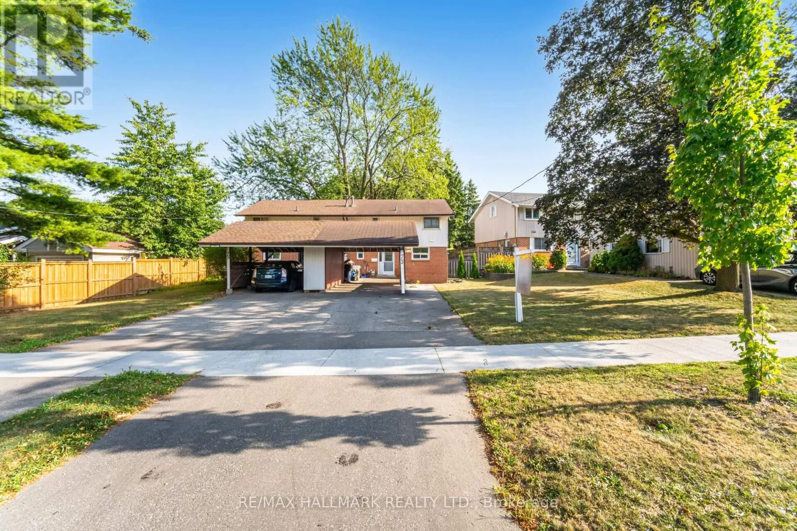 73 DOGWOOD CRESCENT