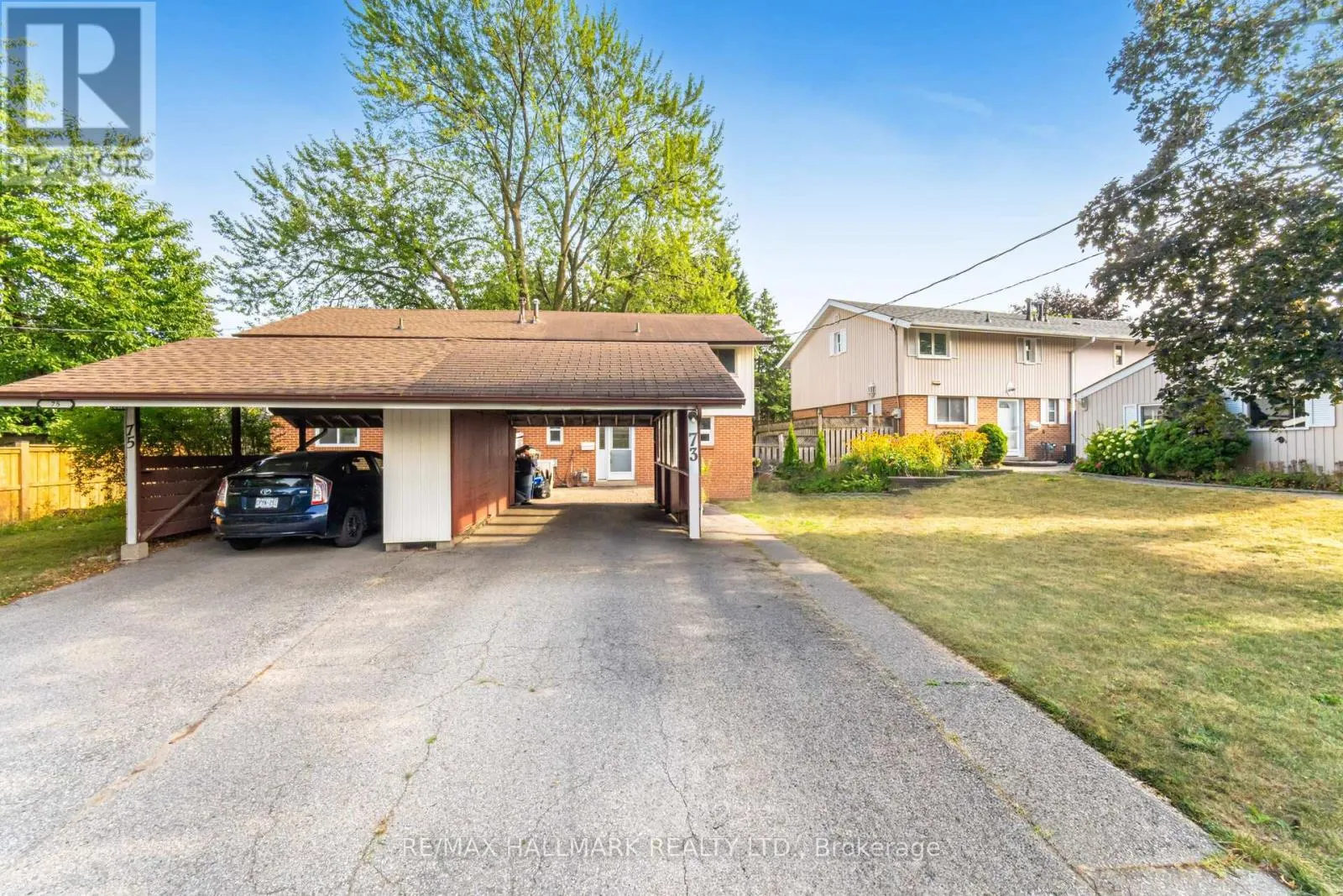 73 DOGWOOD CRESCENT