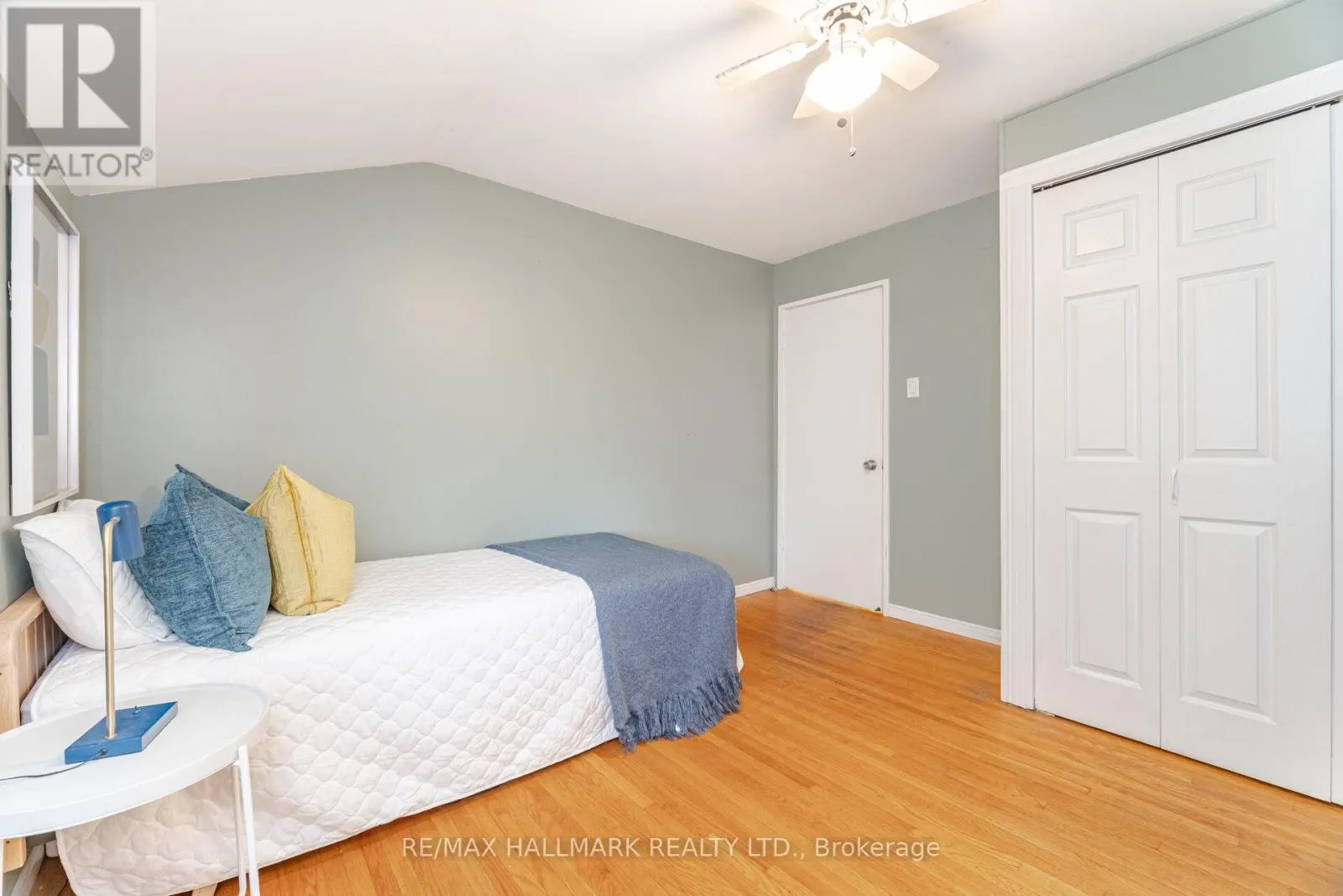 73 DOGWOOD CRESCENT