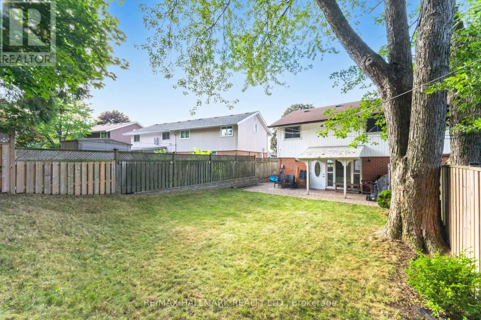73 DOGWOOD CRESCENT