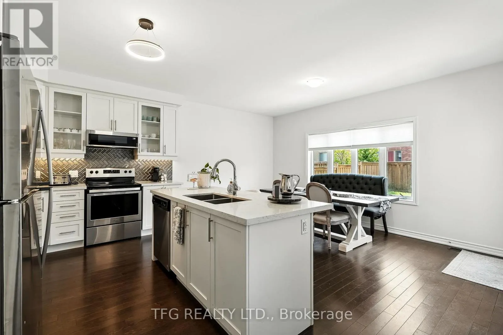 146 CROMBIE STREET