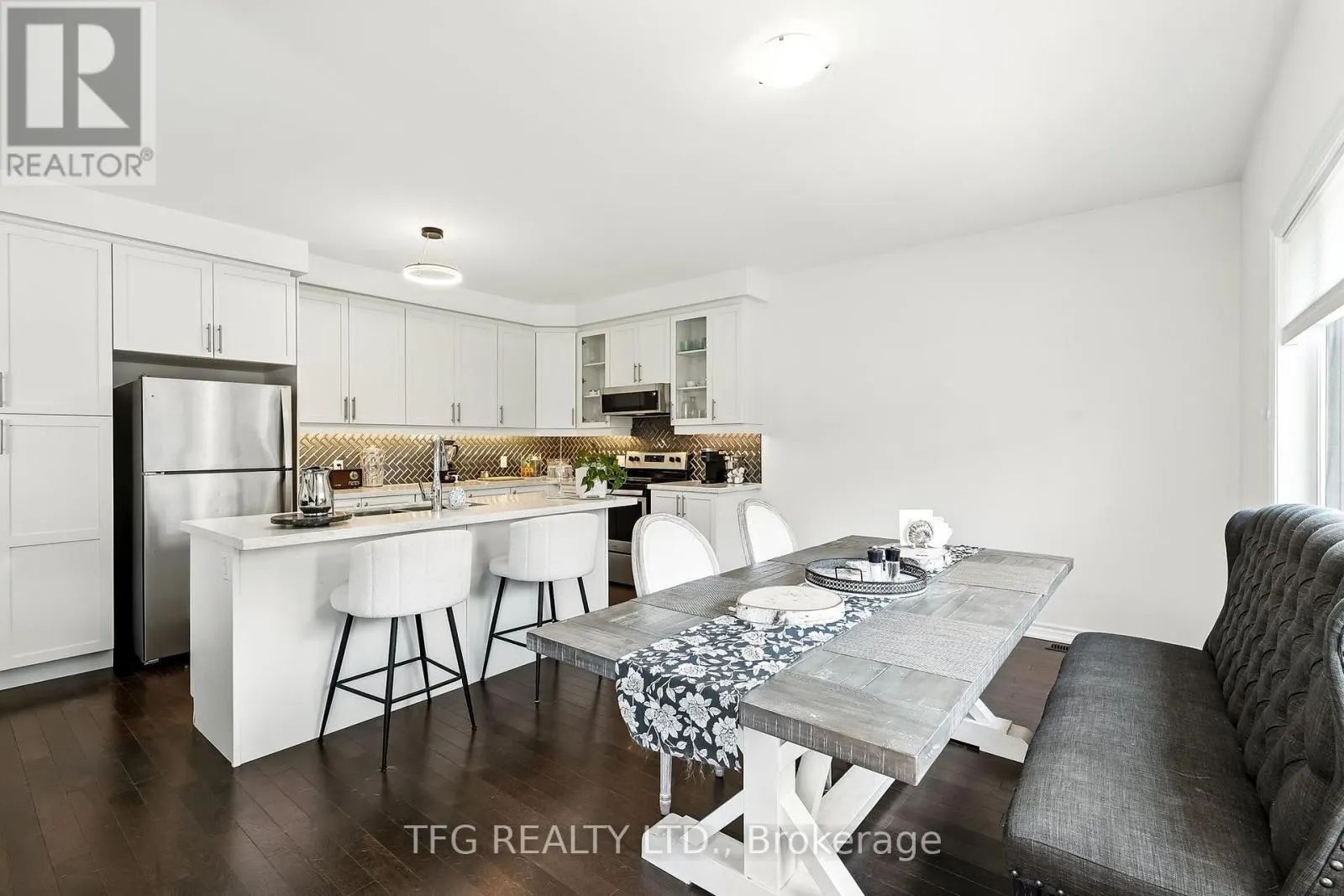 146 CROMBIE STREET