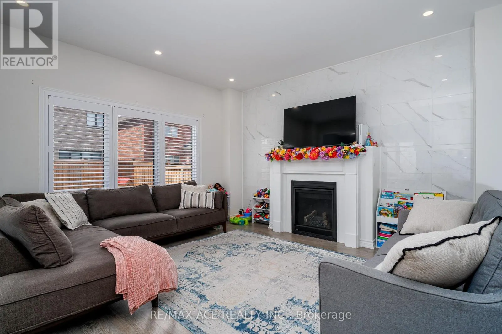 34 ALBERT CHRISTIE STREET