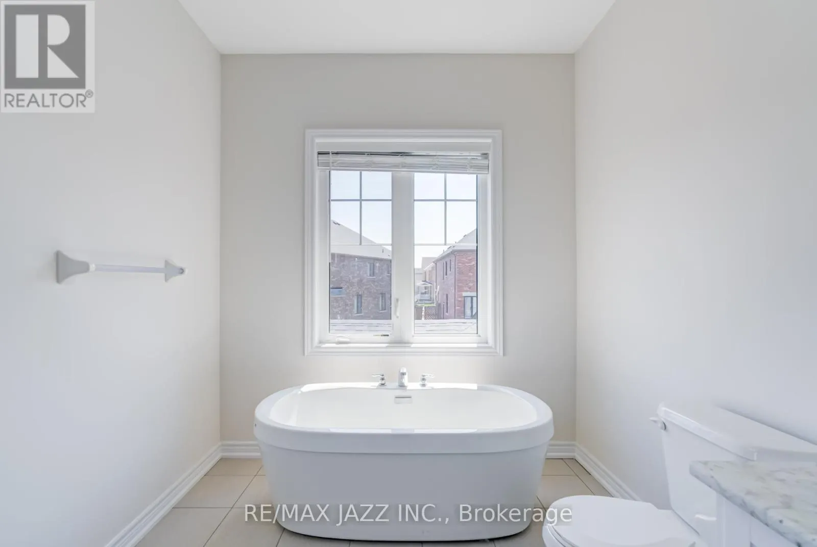 166 CORONATION ROAD