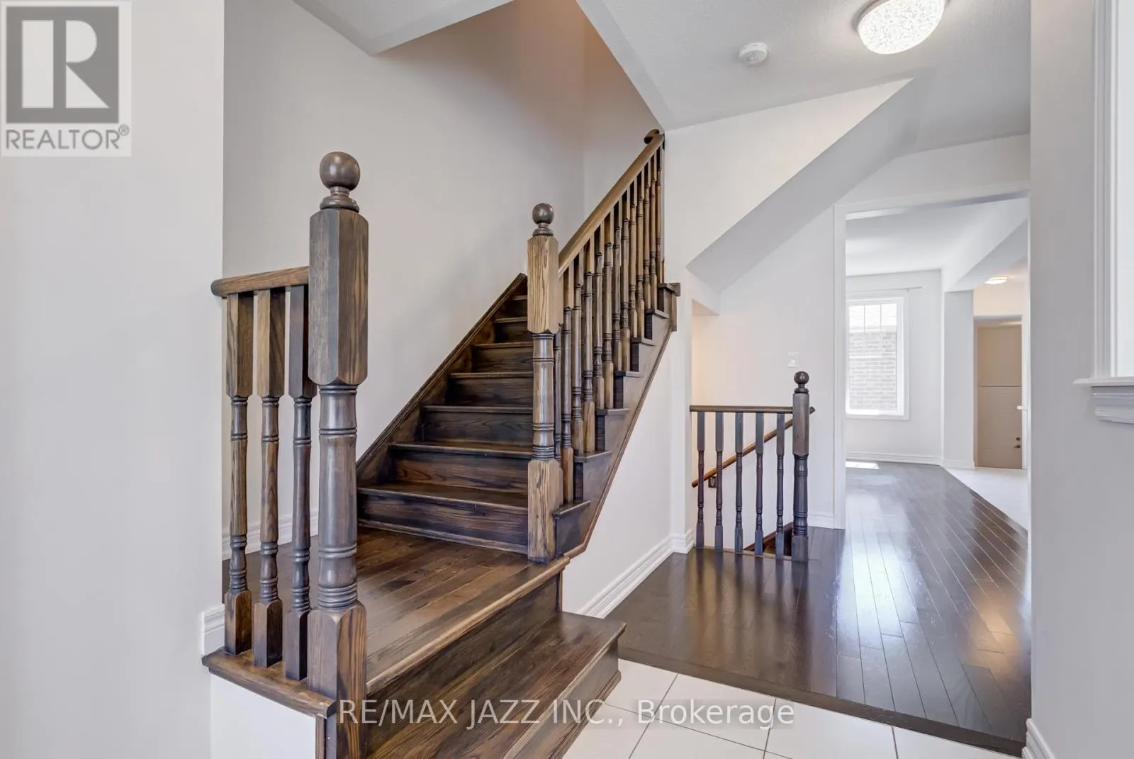 166 CORONATION ROAD