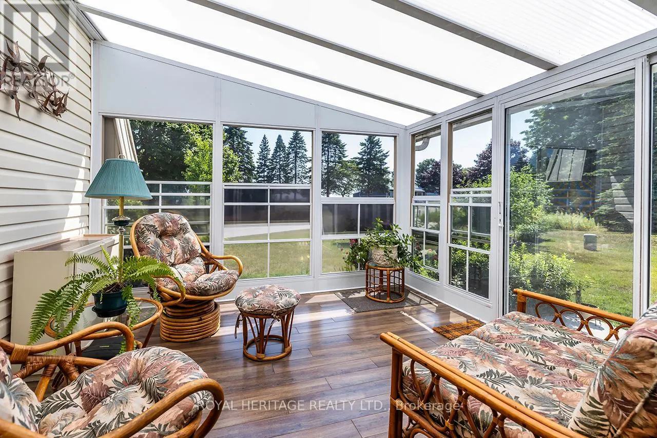 38 BLUFFS ROAD E