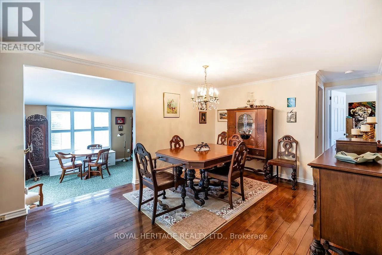 38 BLUFFS ROAD E