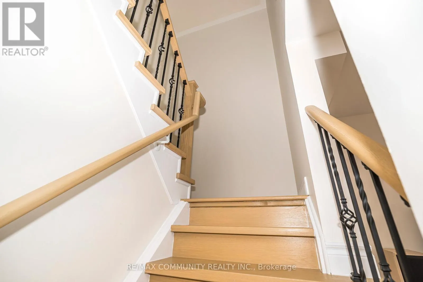 3 TAWN CRESCENT