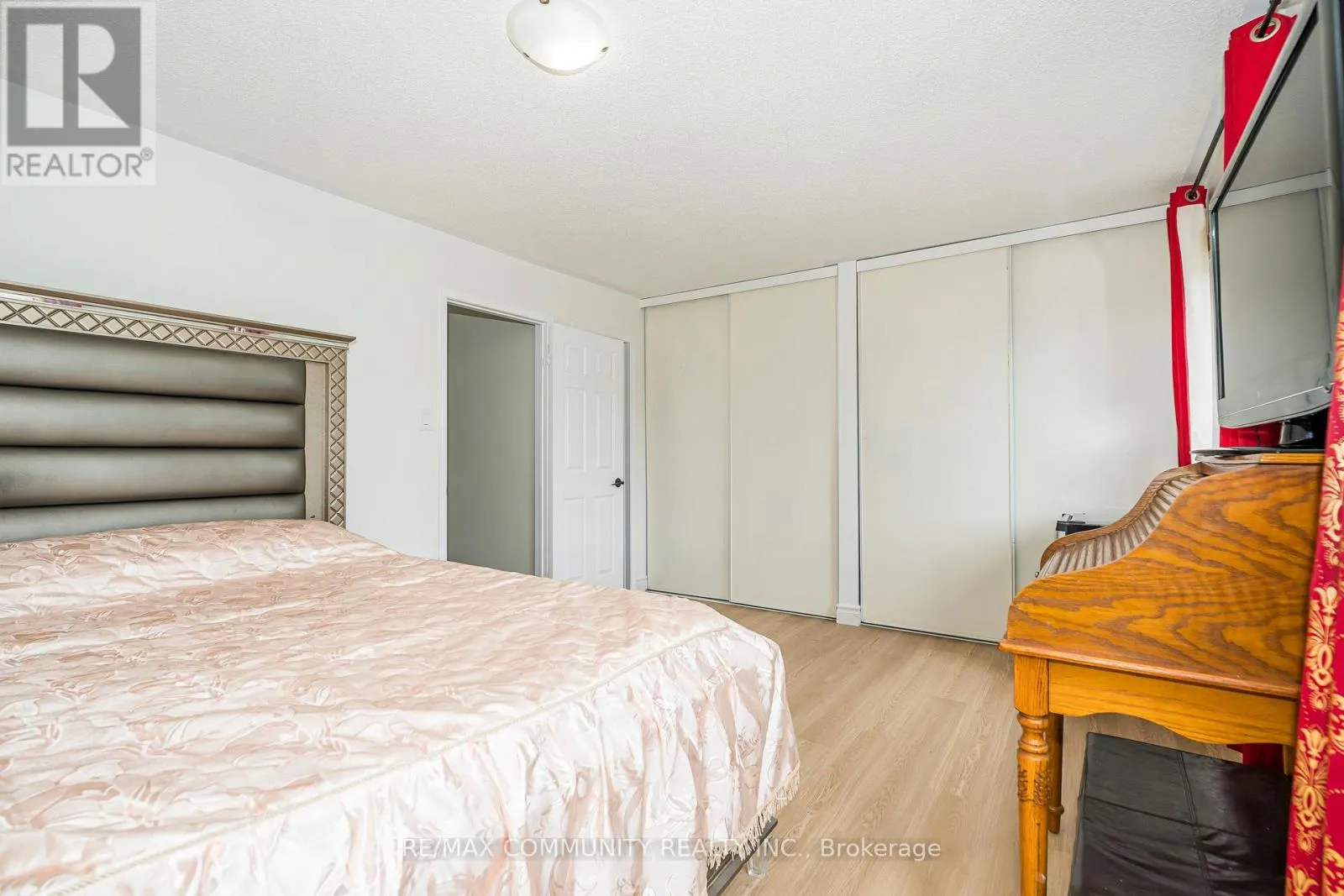 3 TAWN CRESCENT