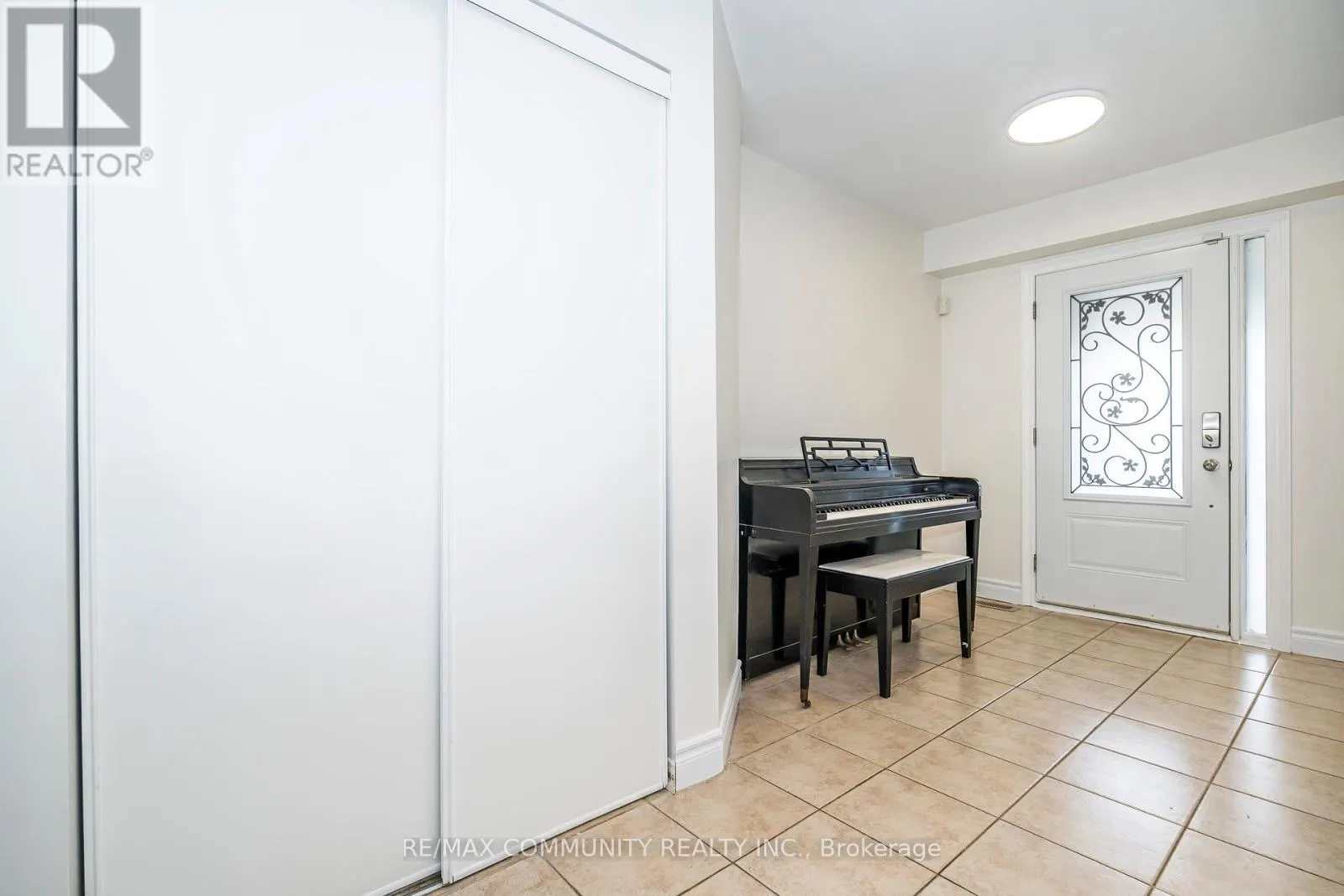 3 TAWN CRESCENT
