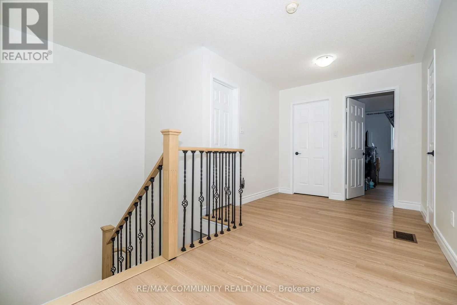 3 TAWN CRESCENT