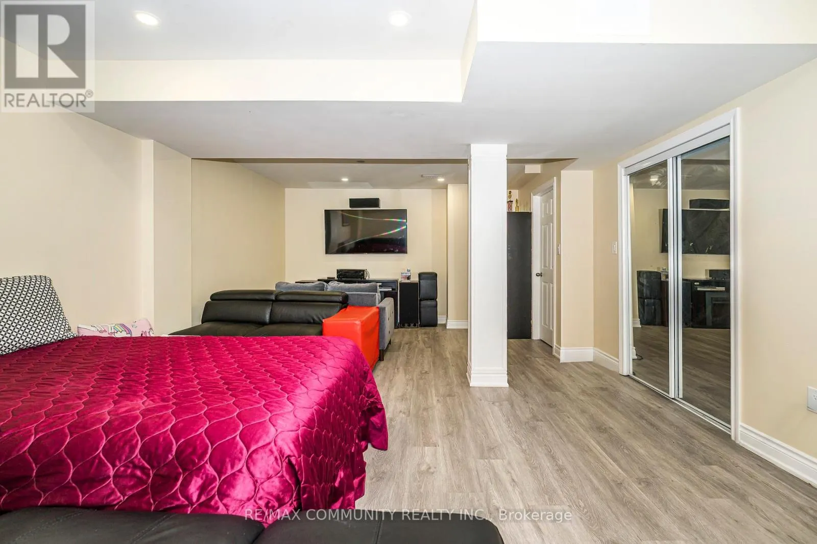 3 TAWN CRESCENT
