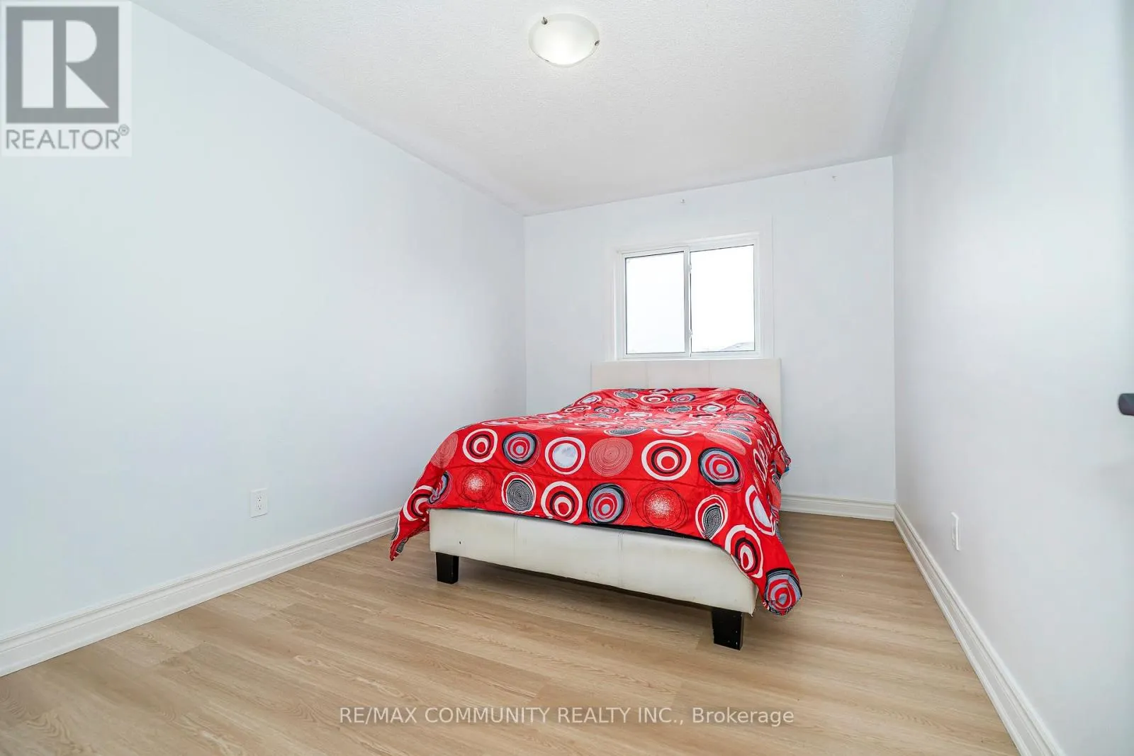 3 TAWN CRESCENT