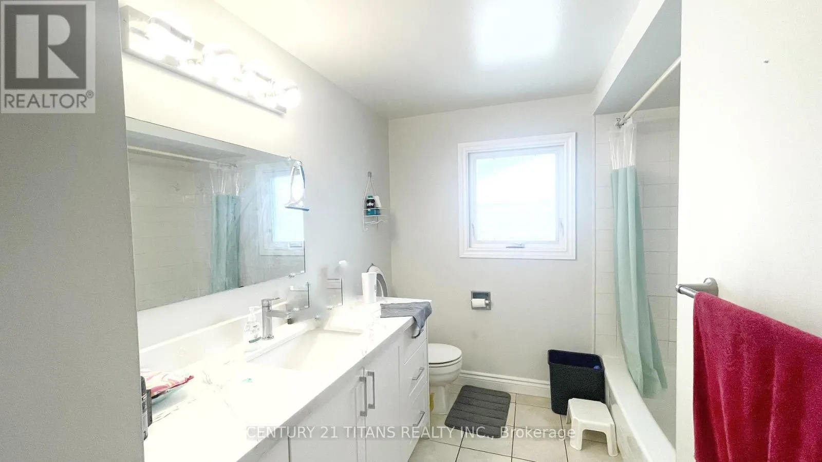 75 DANIELS CRESCENT