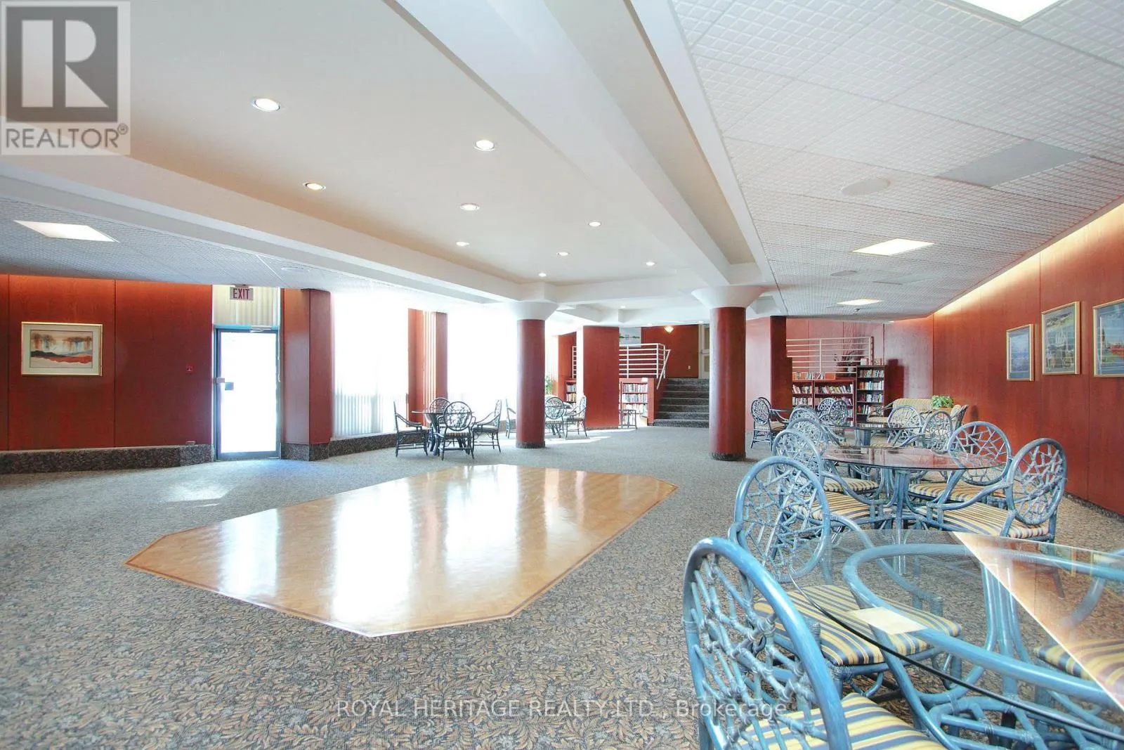 1209 - 340 WATSON ST STREET W, #1209