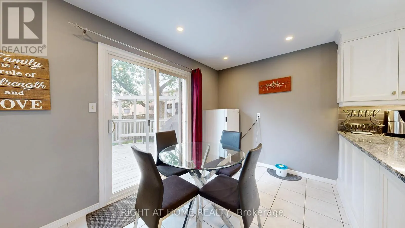 212 DELANEY DRIVE