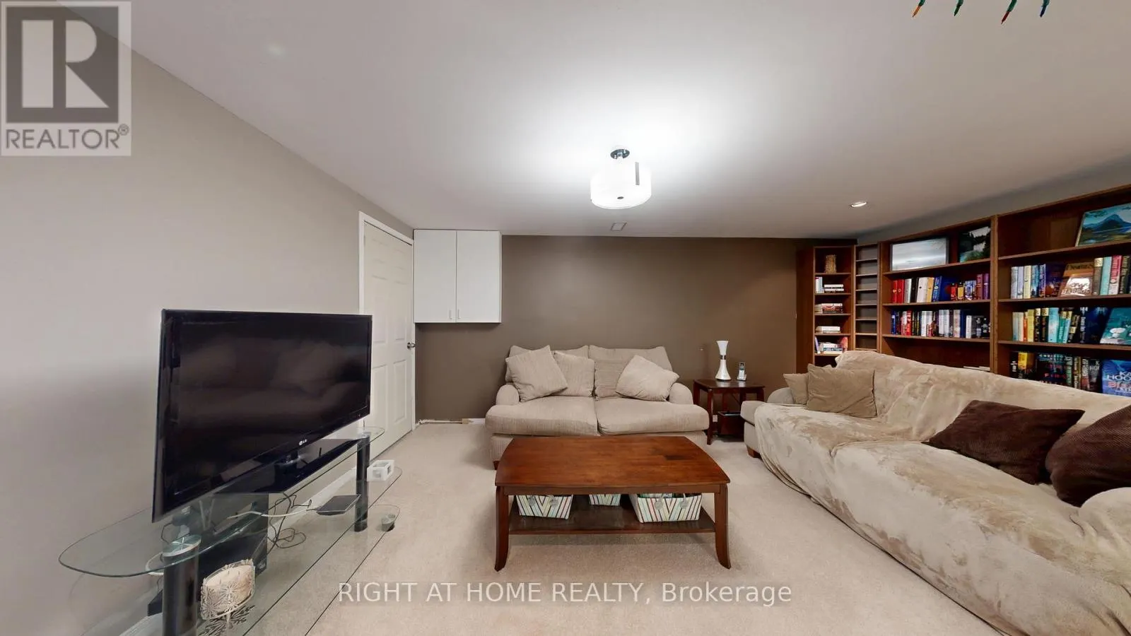 212 DELANEY DRIVE