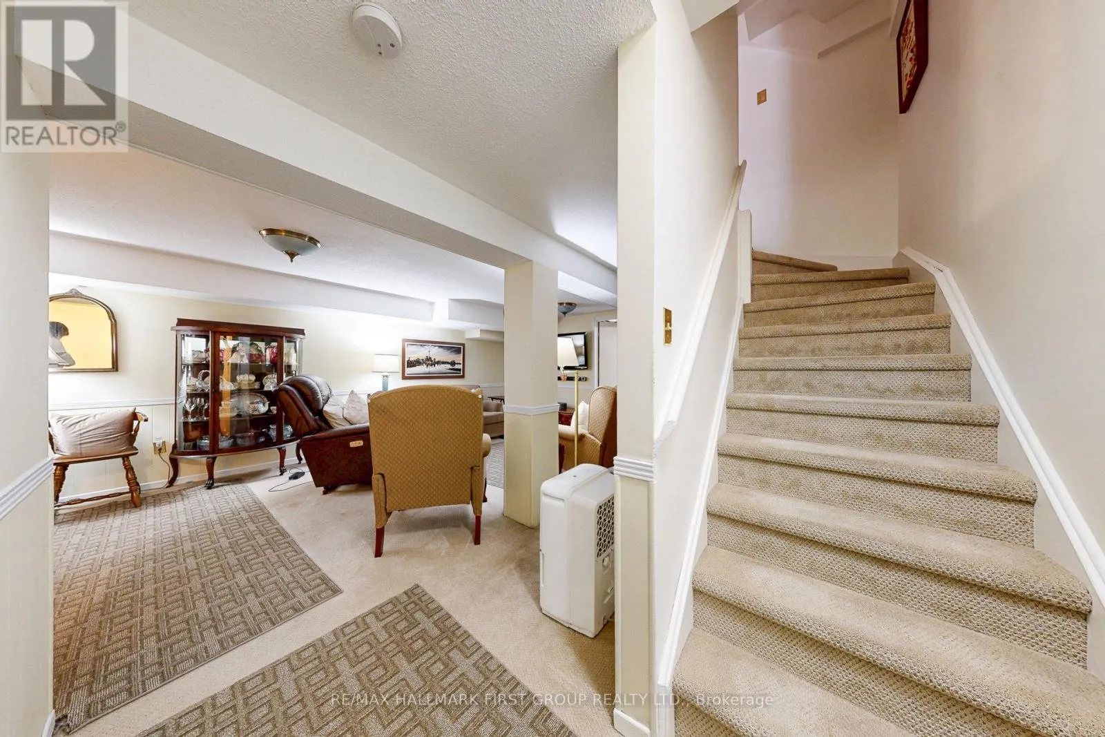 105 - 580 EYER DRIVE
