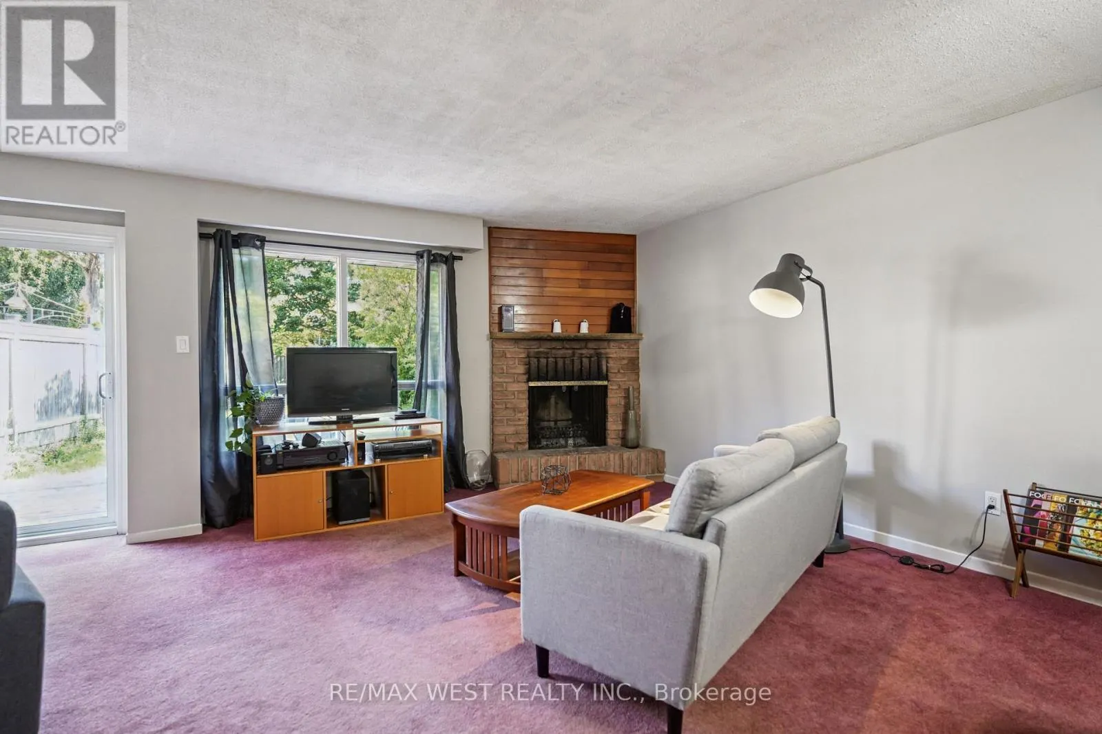 1182 CANBOROUGH CRESCENT