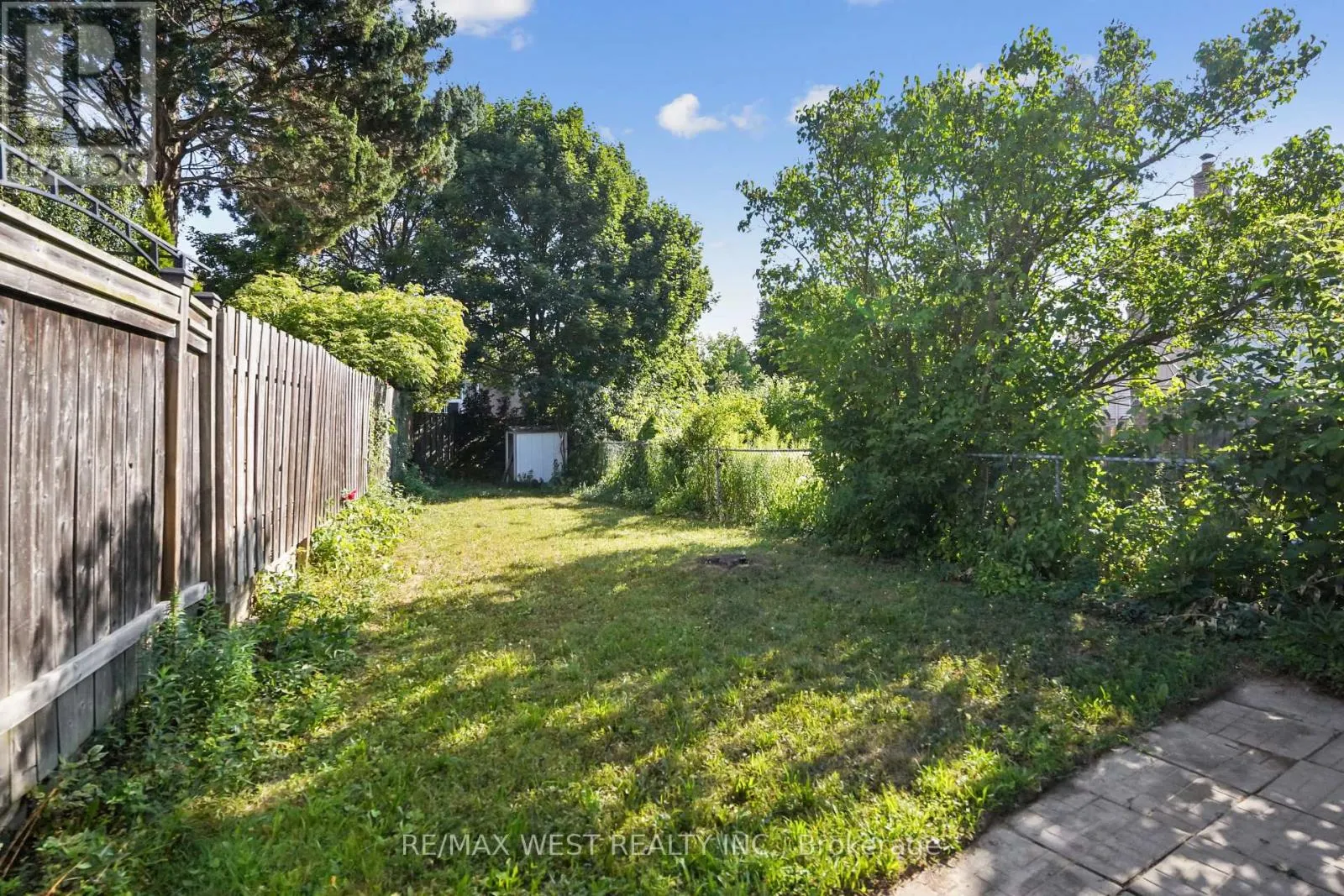 1182 CANBOROUGH CRESCENT