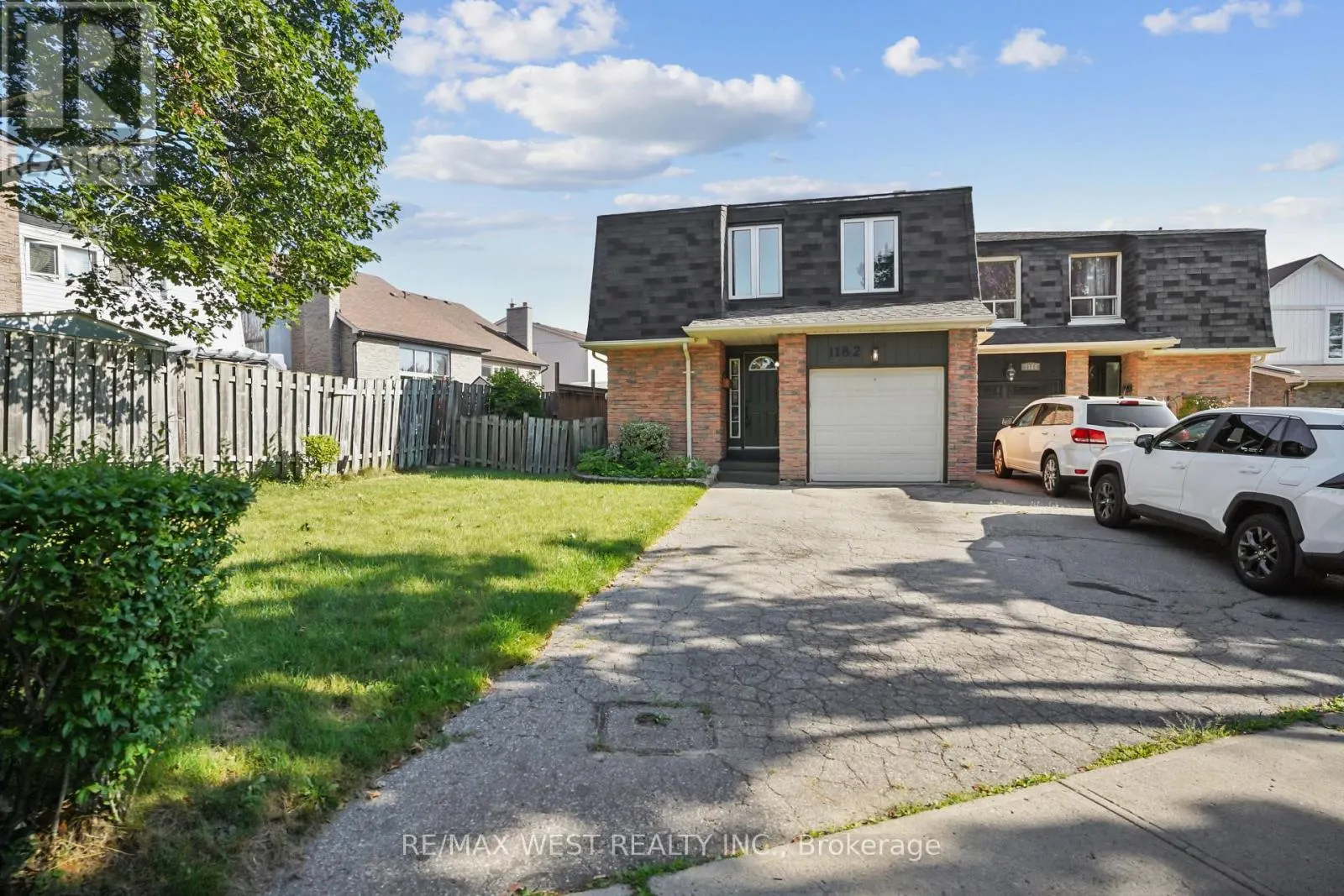 1182 CANBOROUGH CRESCENT