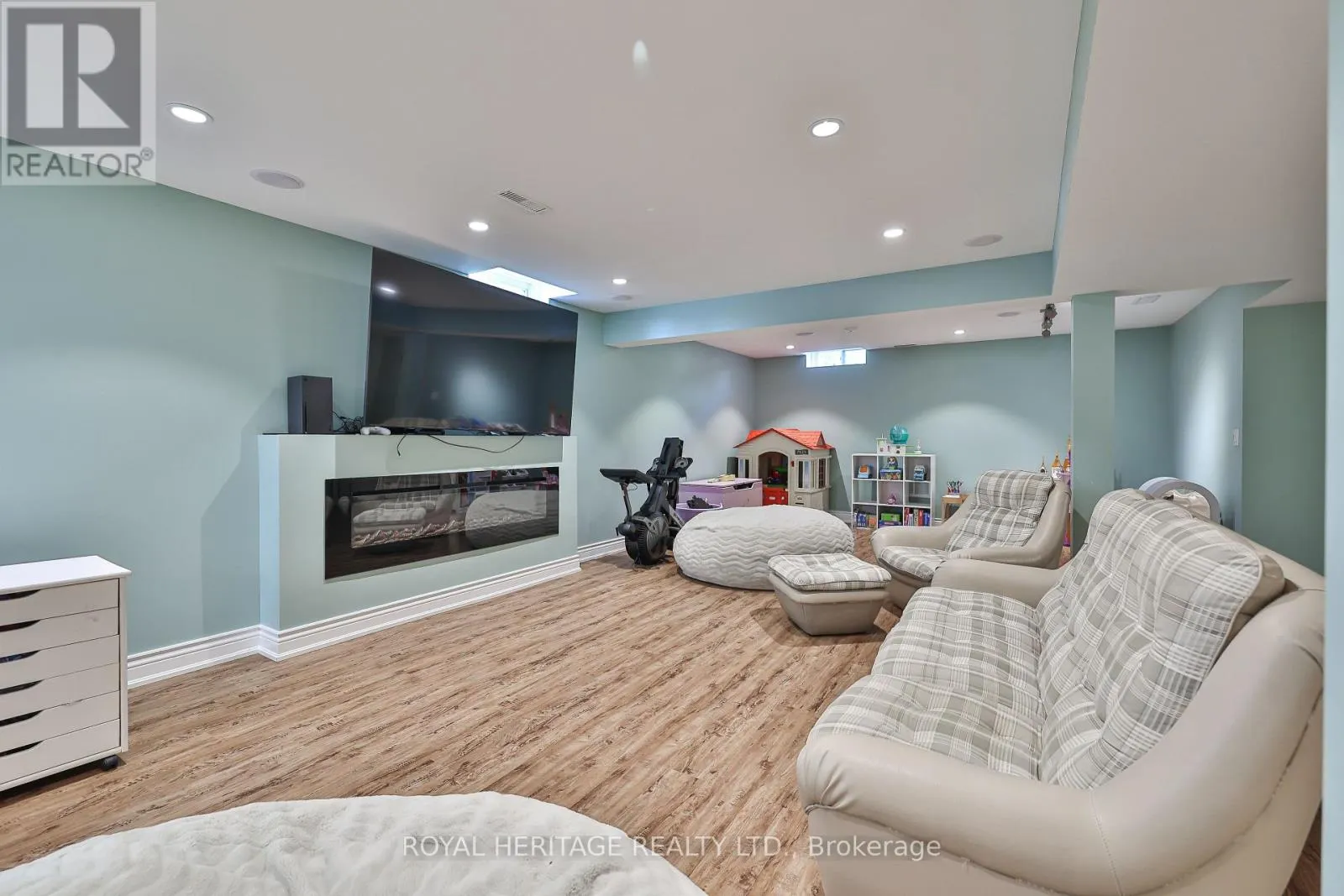 532 POWELL ROAD