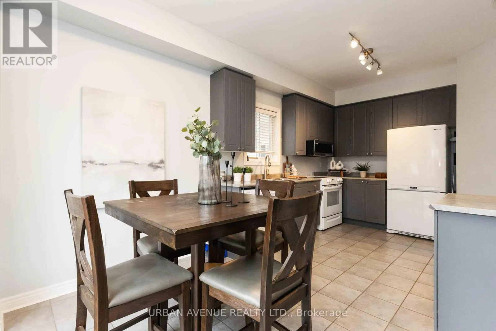 25 BIANCA DRIVE