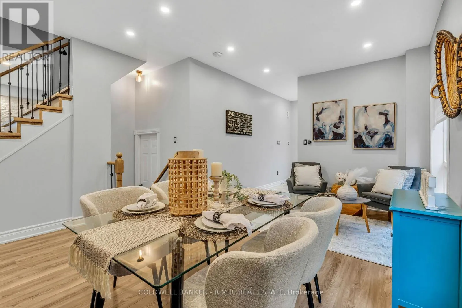82 VIPOND ROAD