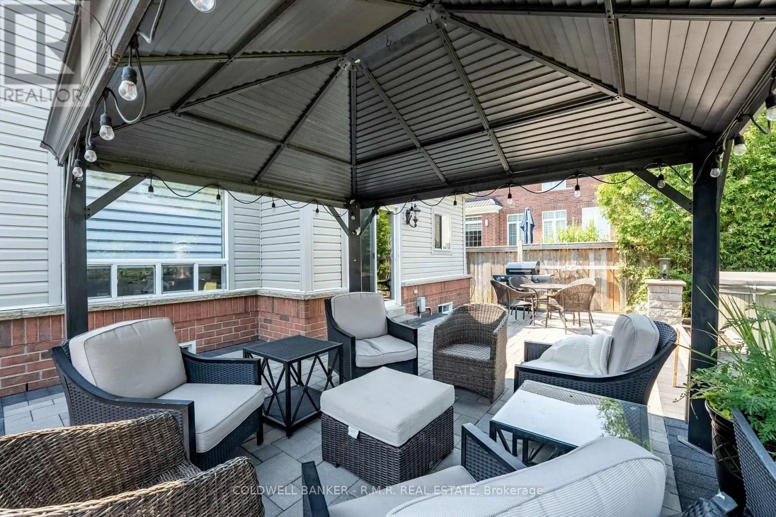 82 VIPOND ROAD